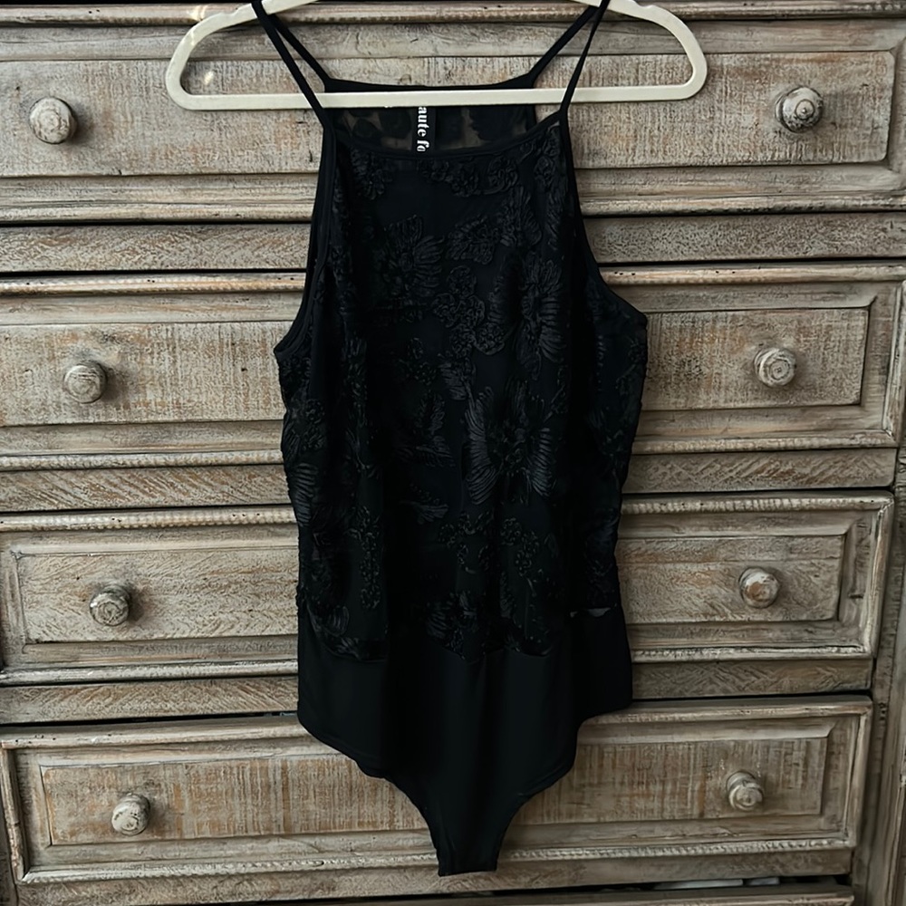 HAUTE FOX Lacey body suit in black